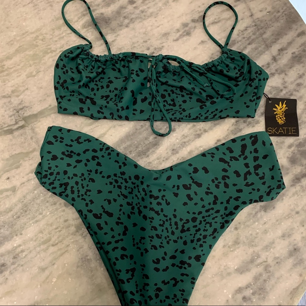 Skatie Demi Top and Melly bottoms Seabrooke print